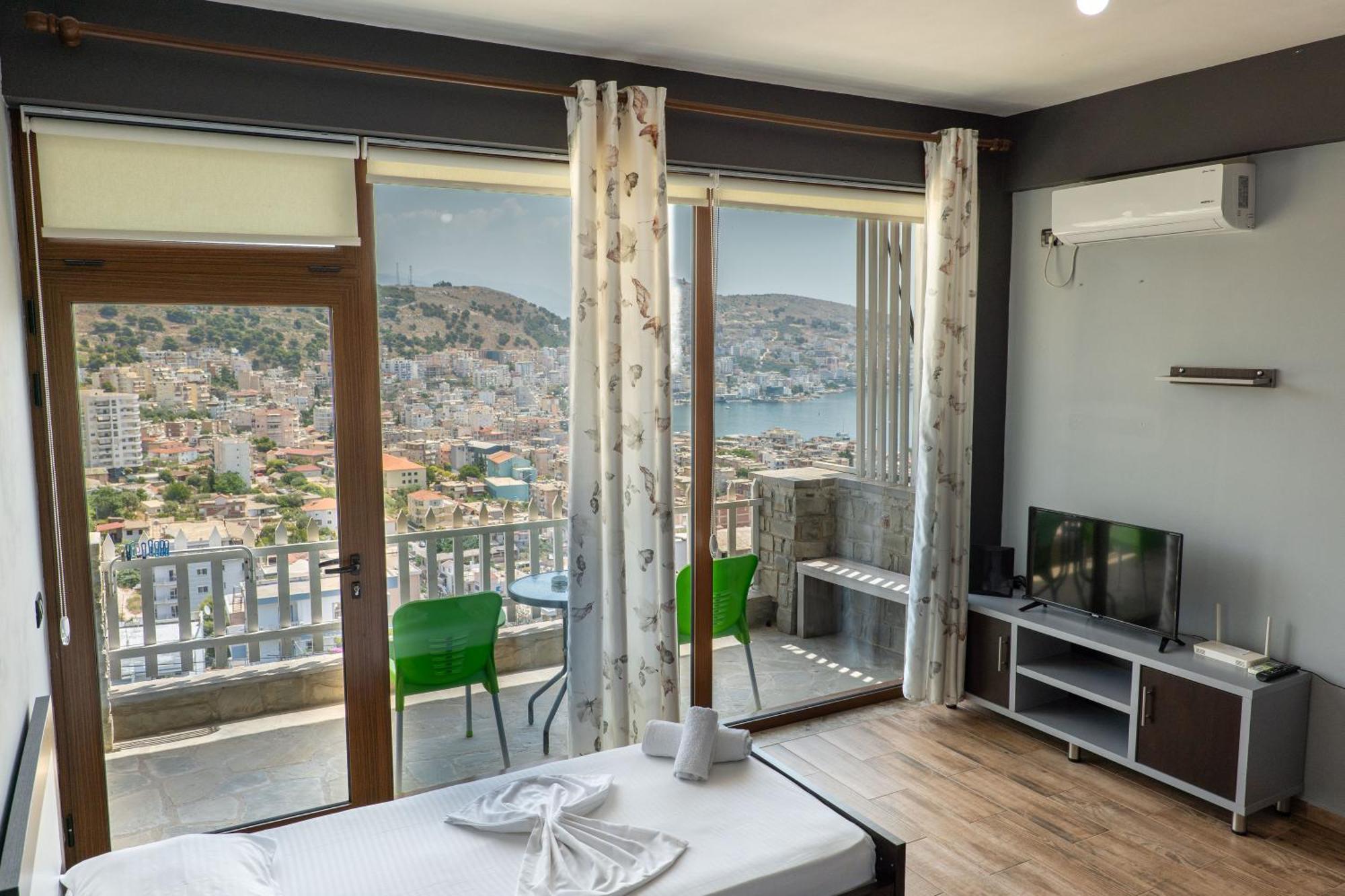 Denis Sarandë
