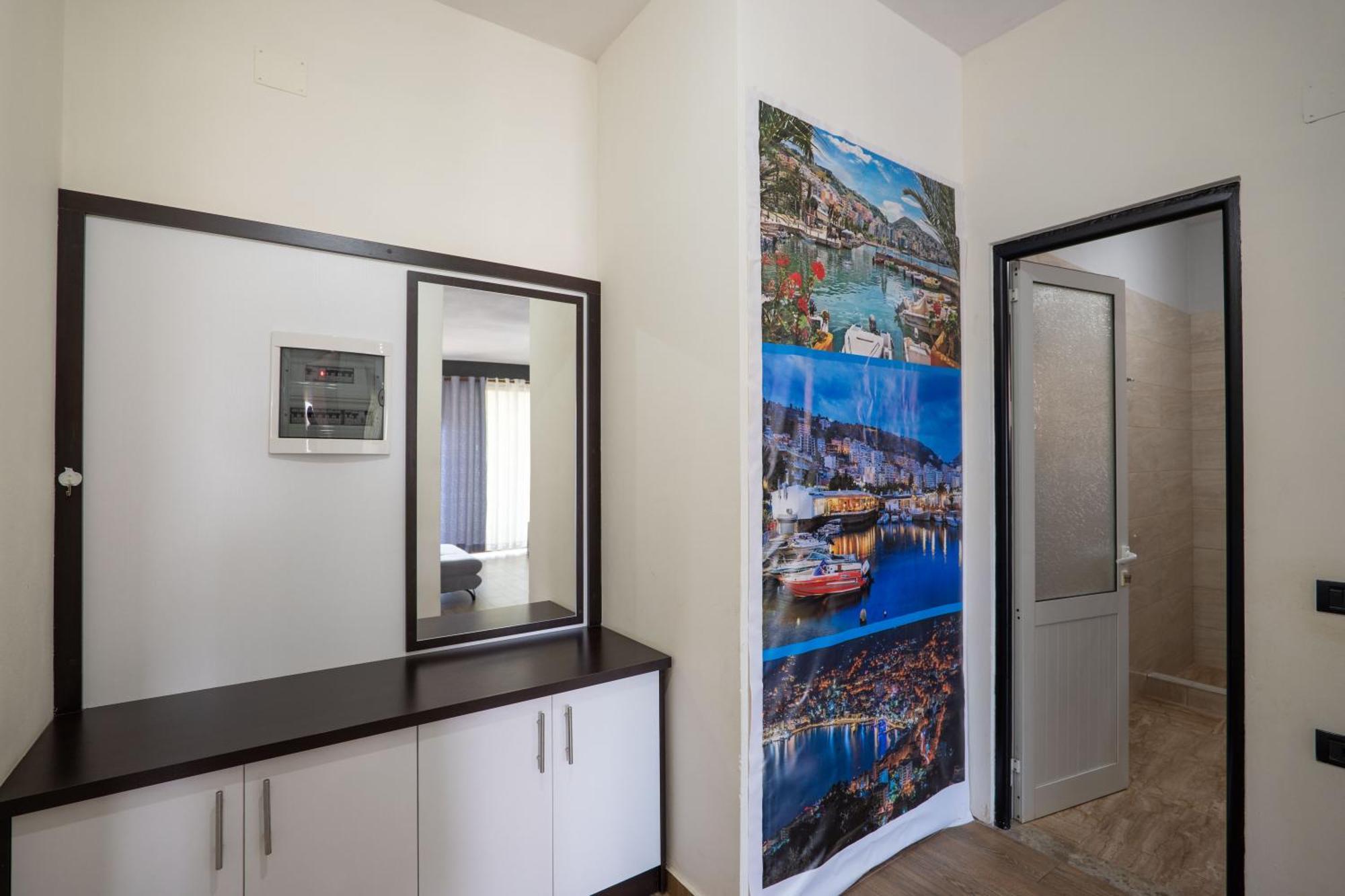 Denis Appartement Sarandë