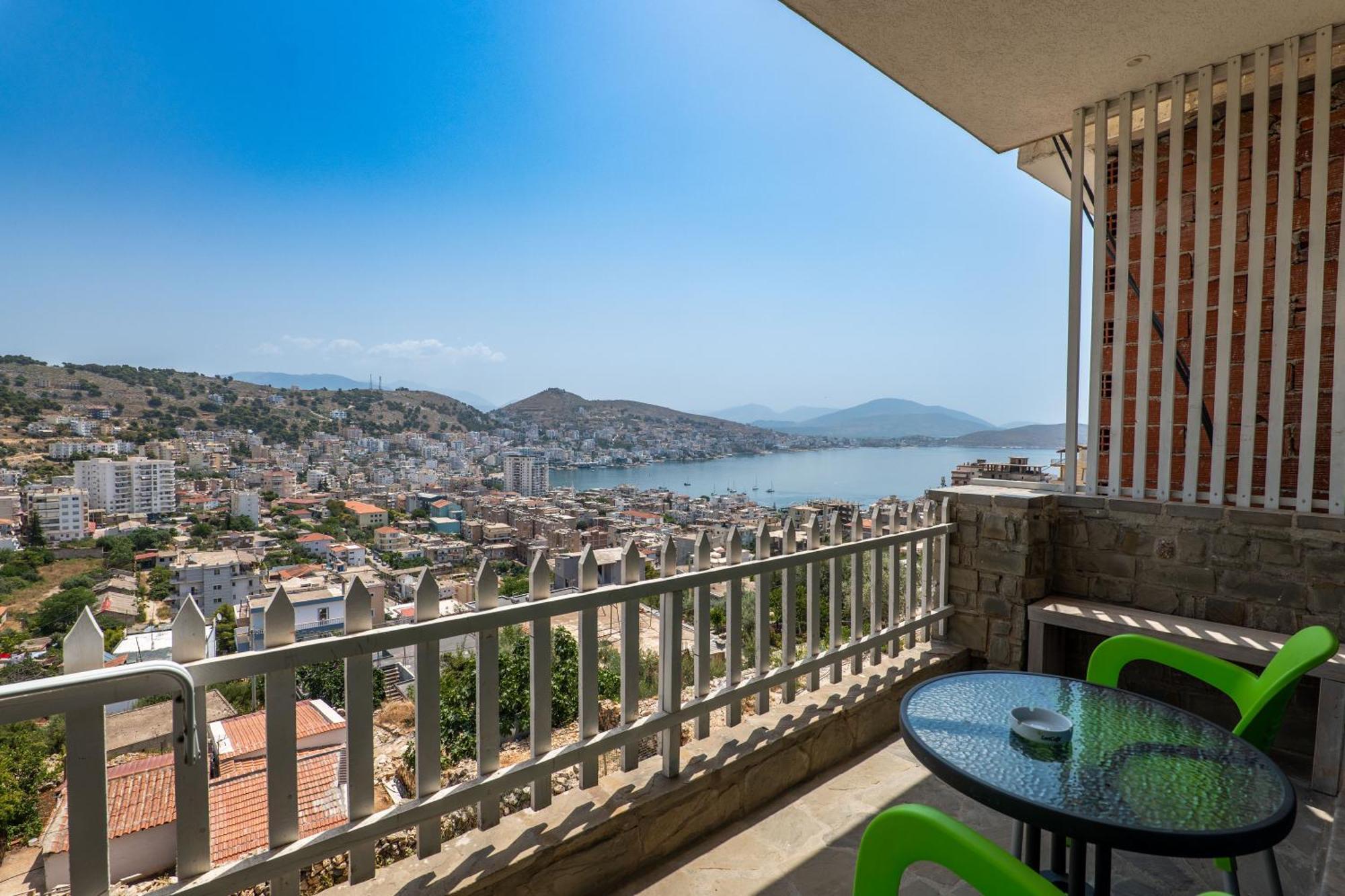 Denis Sarandë